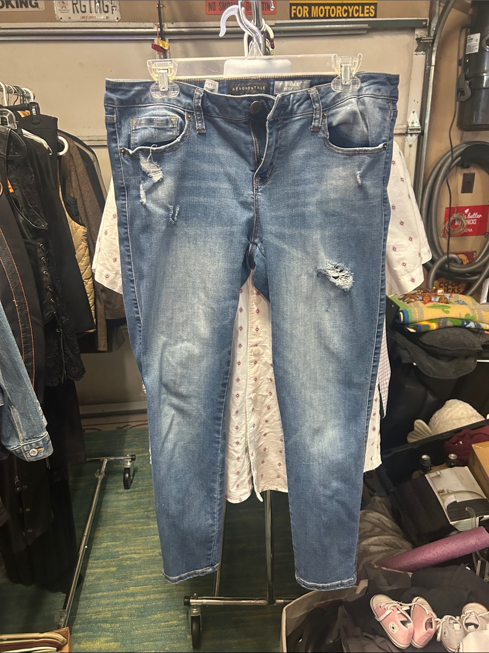 Aeropostale Women's Faded Light Blue Distressed Skinny Jeans